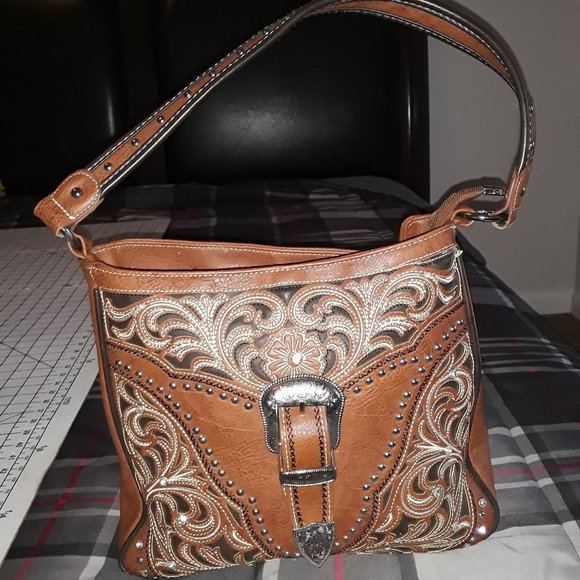 Closing Closet!!! Final Sale Montana West Concealed Carry Purse - Picture 6 of 10